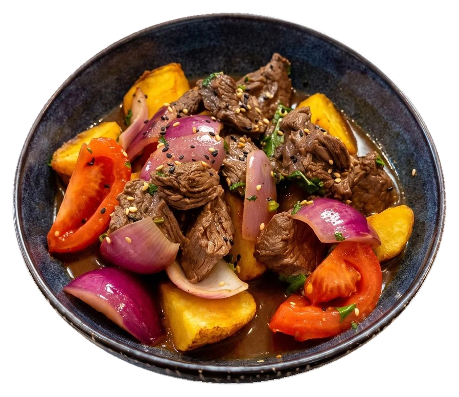 Lomo saltado con papas fritas y arroz